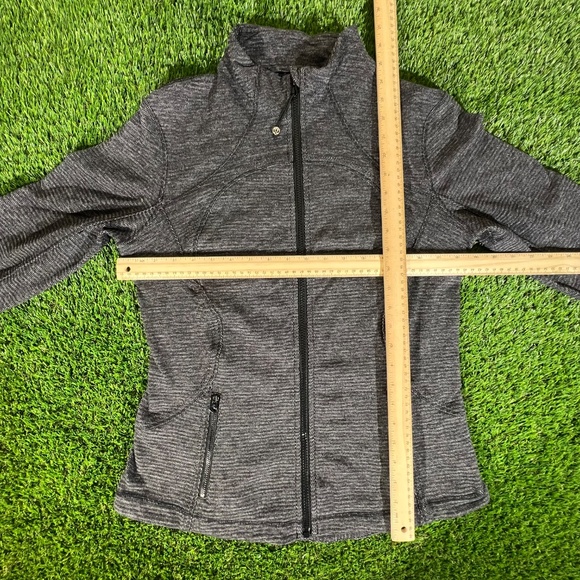 Lululemon Define Jacket Women’s Black Gray Athletic Performance Sz 4 Aprox Gym - Picture 5 of 7